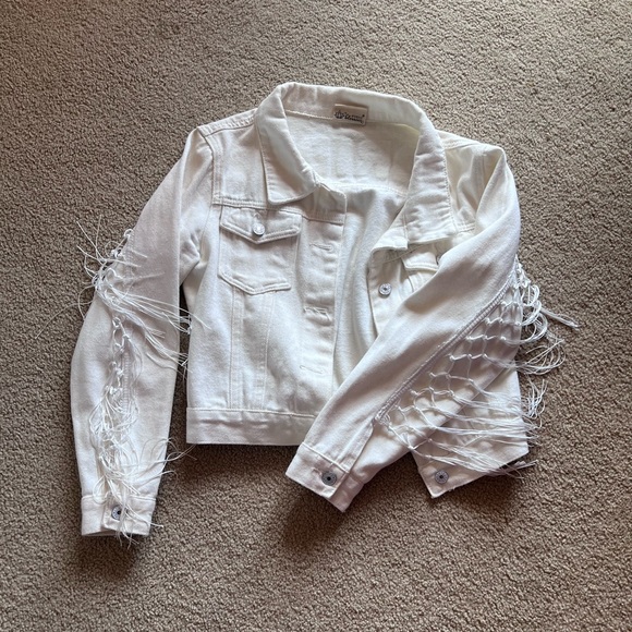 Bride Jacket - Picture 6 of 7